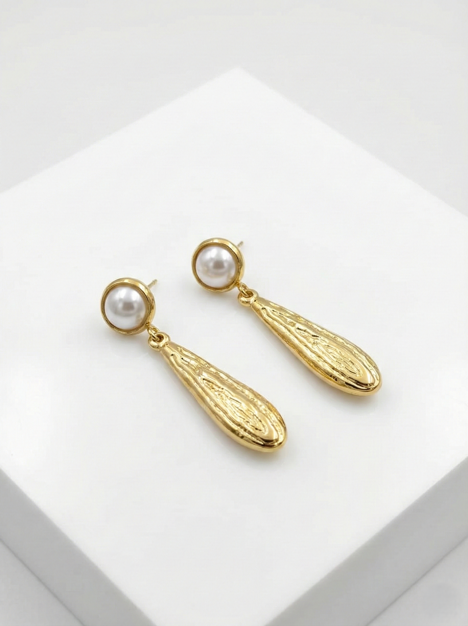 Golden Teardrop Pearl Elegance Earrings