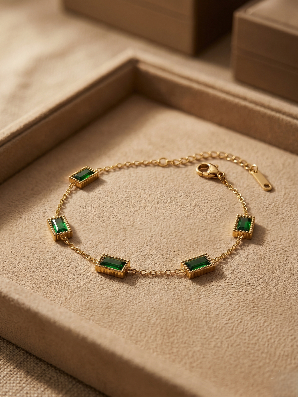 Emerald Royale Link Bracelet