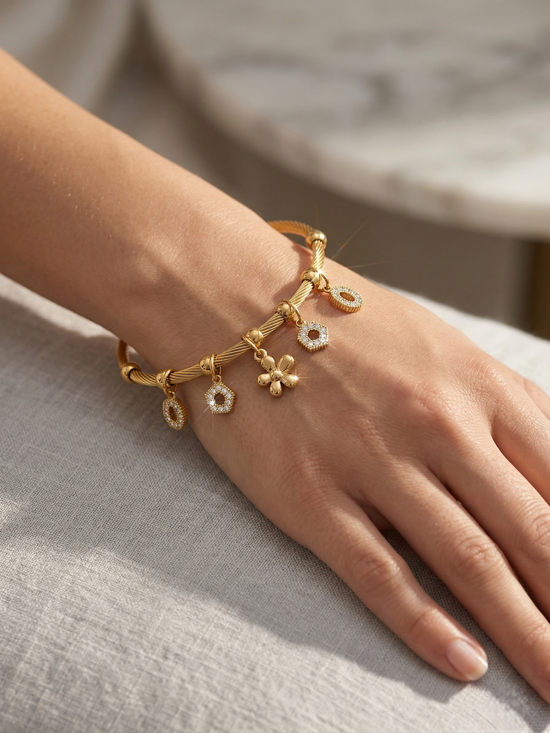 Flora Luxe Charm Bangle Bracelet (free size)