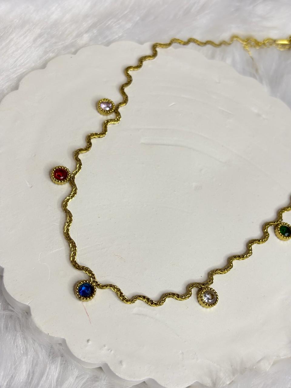 Wavy Gem Necklace